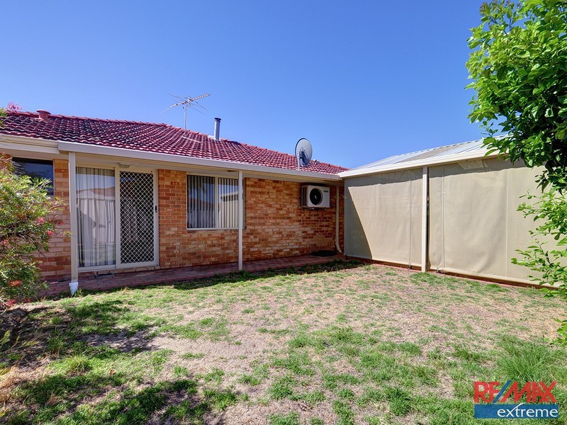 18 Ollera Meander, Carramar WA 6031