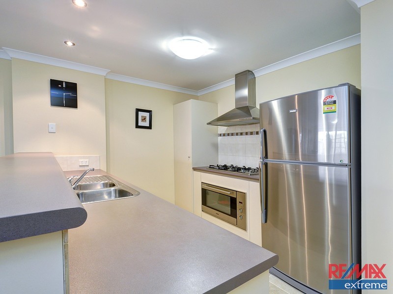 27 Zingarello Street, Pearsall WA 6065