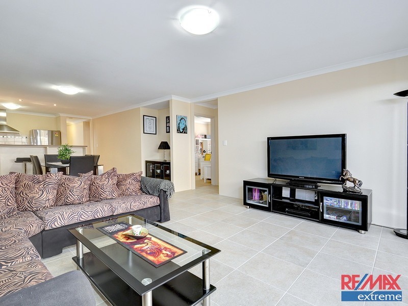 27 Zingarello Street, Pearsall WA 6065