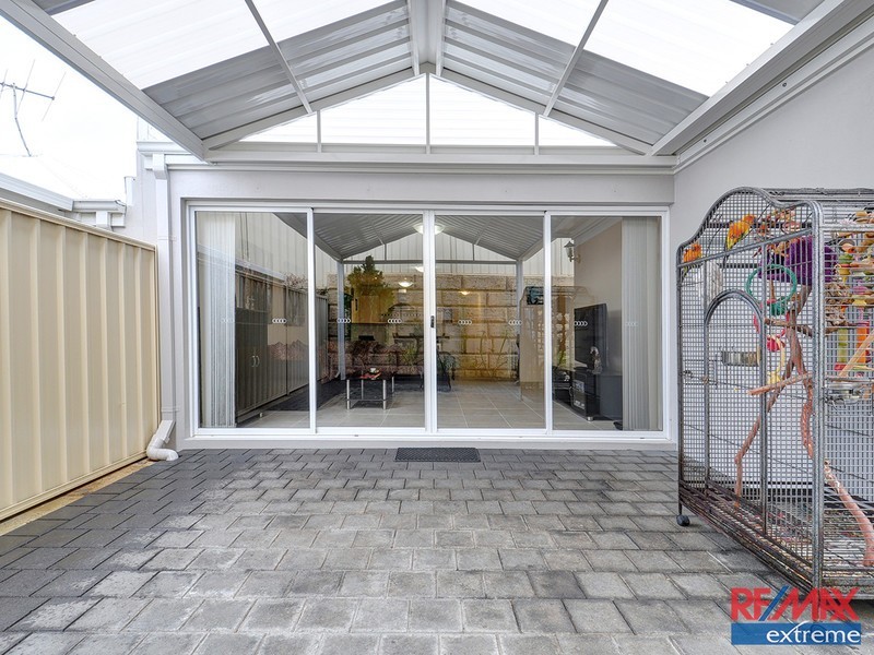 27 Zingarello Street, Pearsall WA 6065