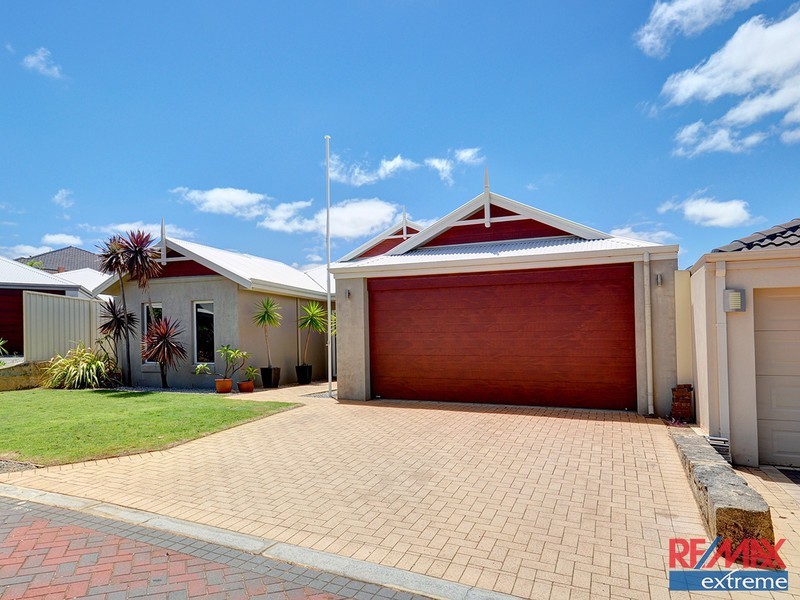 35 Turner Parkway, Carramar WA 6031