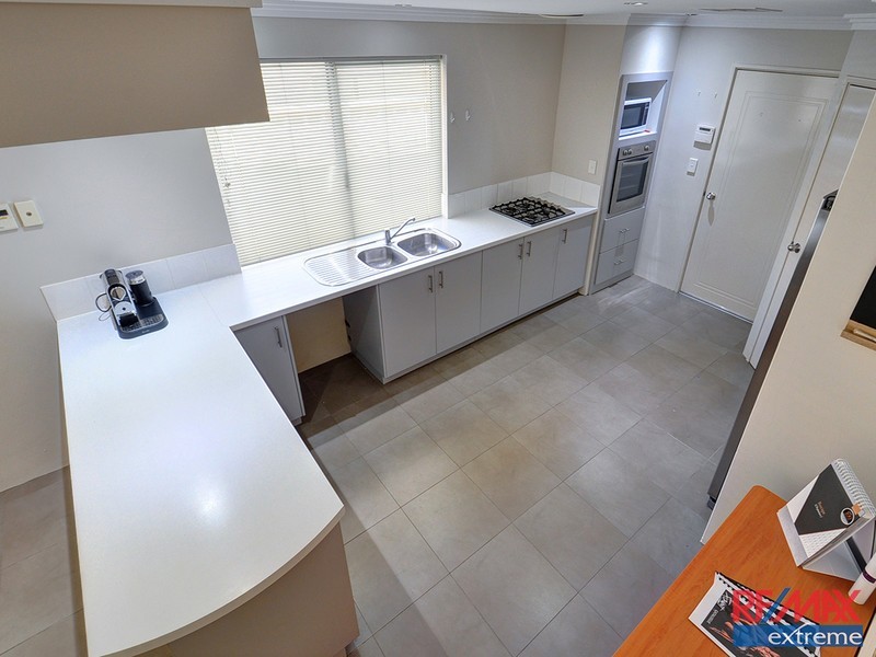 35 Turner Parkway, Carramar WA 6031