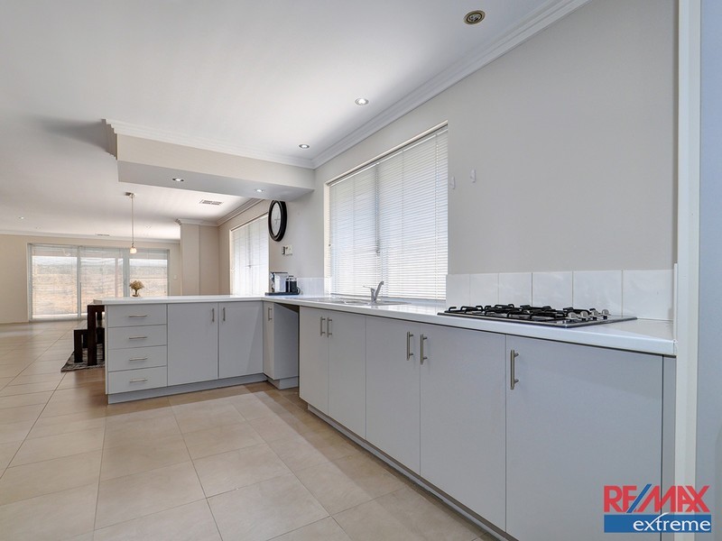 35 Turner Parkway, Carramar WA 6031