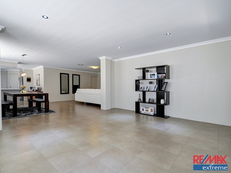 35 Turner Parkway, Carramar WA 6031