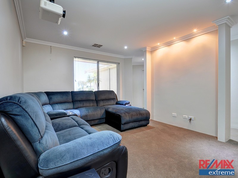 35 Turner Parkway, Carramar WA 6031