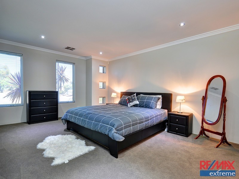 35 Turner Parkway, Carramar WA 6031