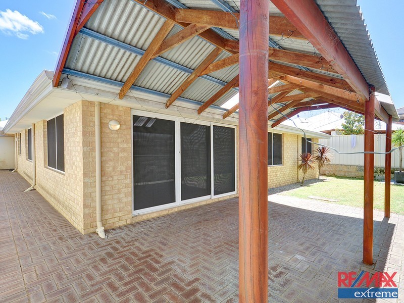 35 Turner Parkway, Carramar WA 6031