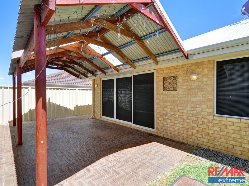 35 Turner Parkway, Carramar WA 6031