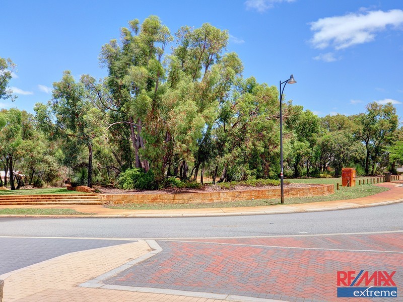 35 Turner Parkway, Carramar WA 6031