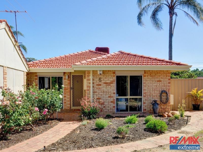 5B Glen Place, Hocking WA 6065