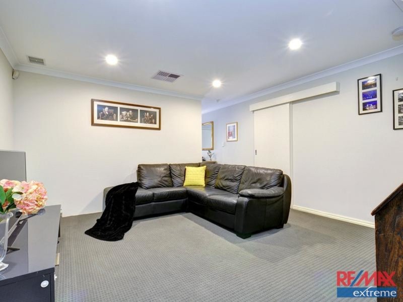 5B Glen Place, Hocking WA 6065