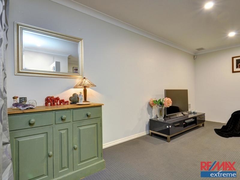 5B Glen Place, Hocking WA 6065