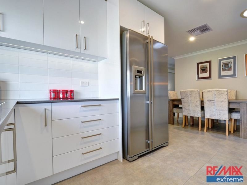 5B Glen Place, Hocking WA 6065