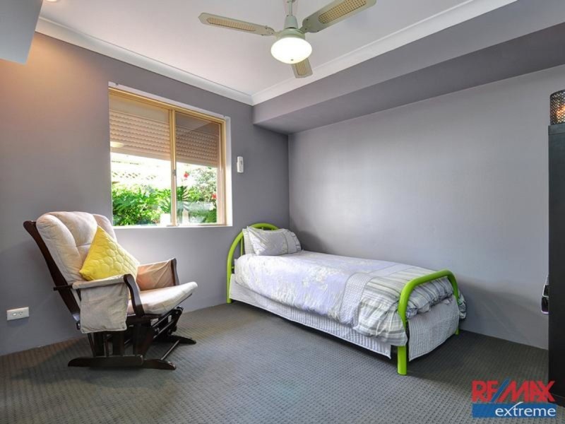 5B Glen Place, Hocking WA 6065