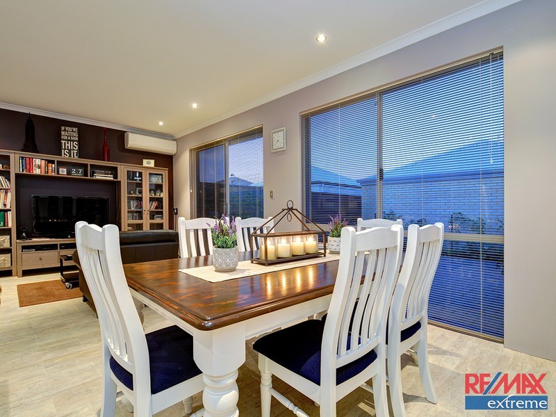 52 Bauer Circle, Banksia Grove WA 6031