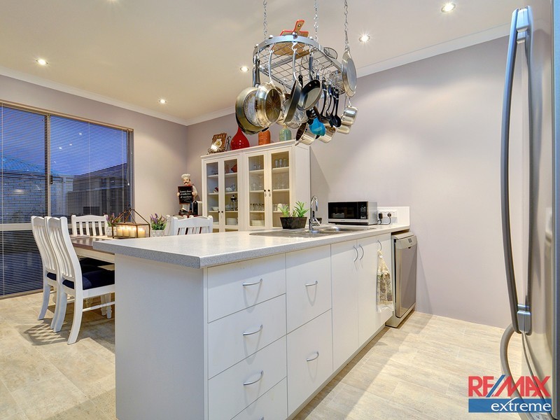 52 Bauer Circle, Banksia Grove WA 6031