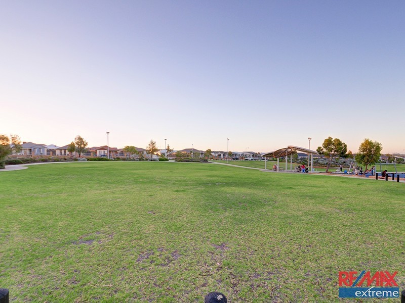 52 Bauer Circle, Banksia Grove WA 6031