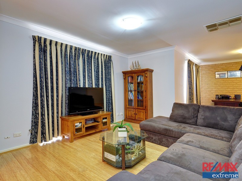 19 Sapling Way, Hocking WA 6065