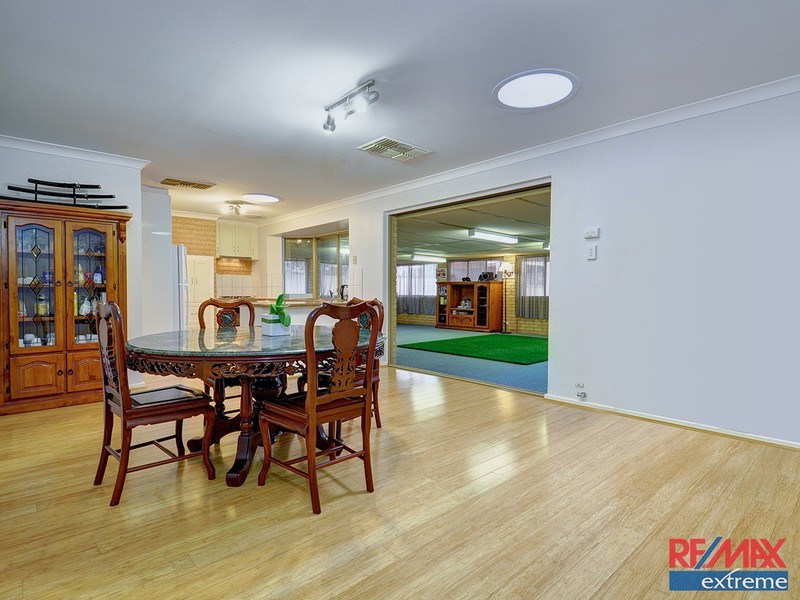 19 Sapling Way, Hocking WA 6065