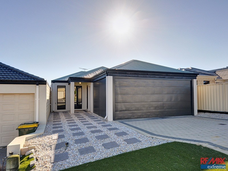 15 Verdello Way, Pearsall WA 6065