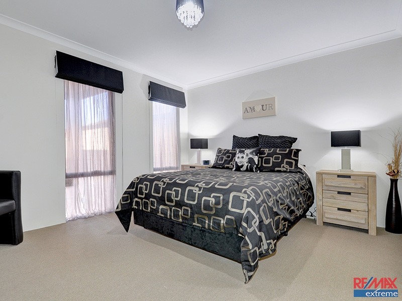 15 Verdello Way, Pearsall WA 6065