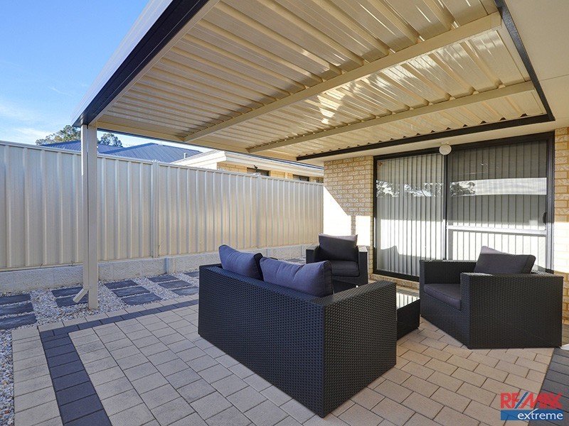 15 Verdello Way, Pearsall WA 6065