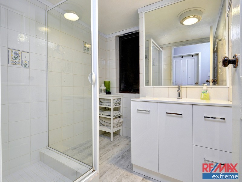 15 High Road, Wanneroo WA 6065