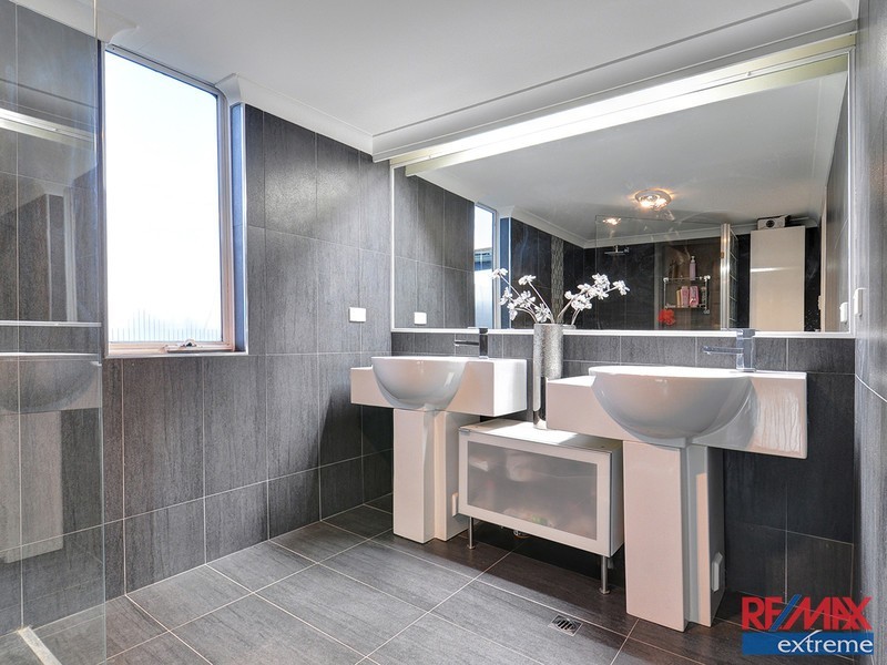 15 High Road, Wanneroo WA 6065