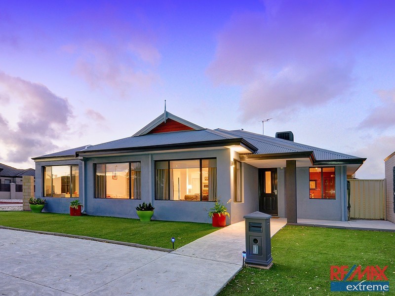 1 Colwyn Loop, Tapping WA 6065