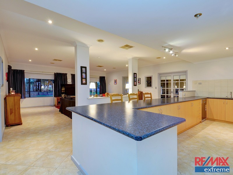 1 Colwyn Loop, Tapping WA 6065