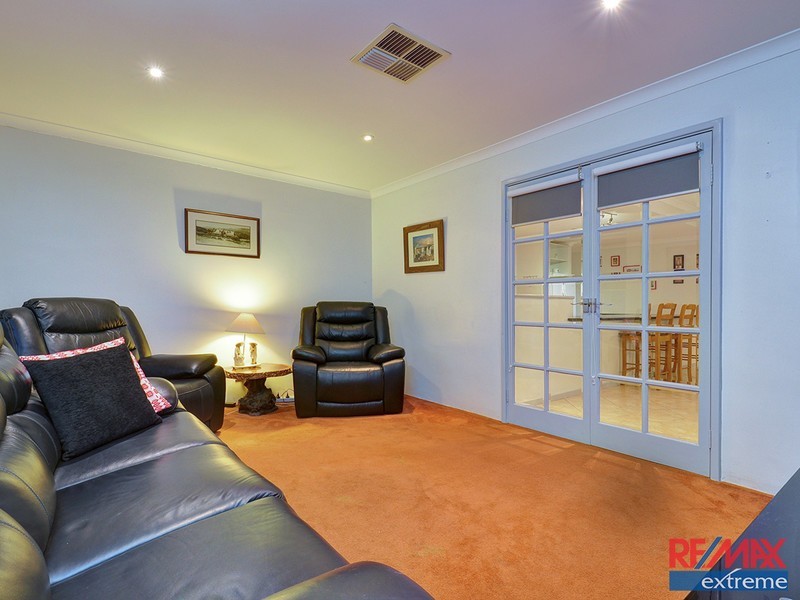 1 Colwyn Loop, Tapping WA 6065