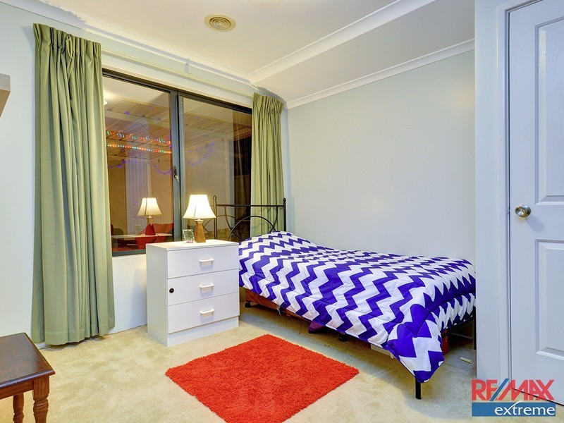 1 Colwyn Loop, Tapping WA 6065