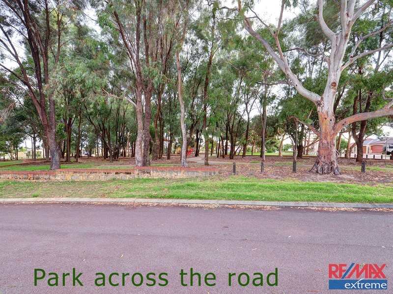 1 Colwyn Loop, Tapping WA 6065