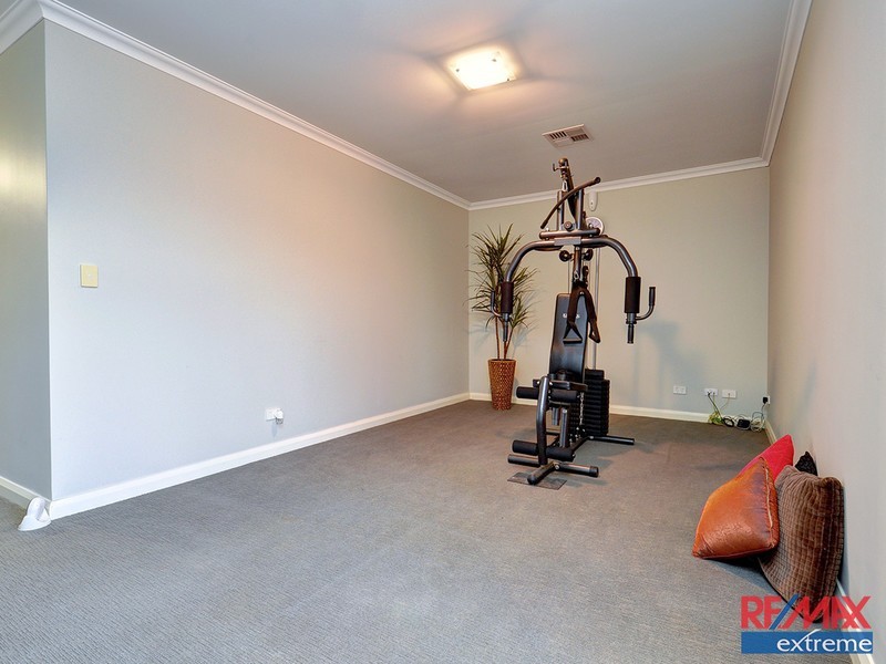 60 Wicklow Circle, Darch WA 6065