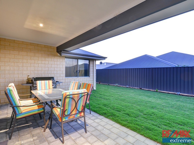 10 Basedow Chase, Banksia Grove WA 6031