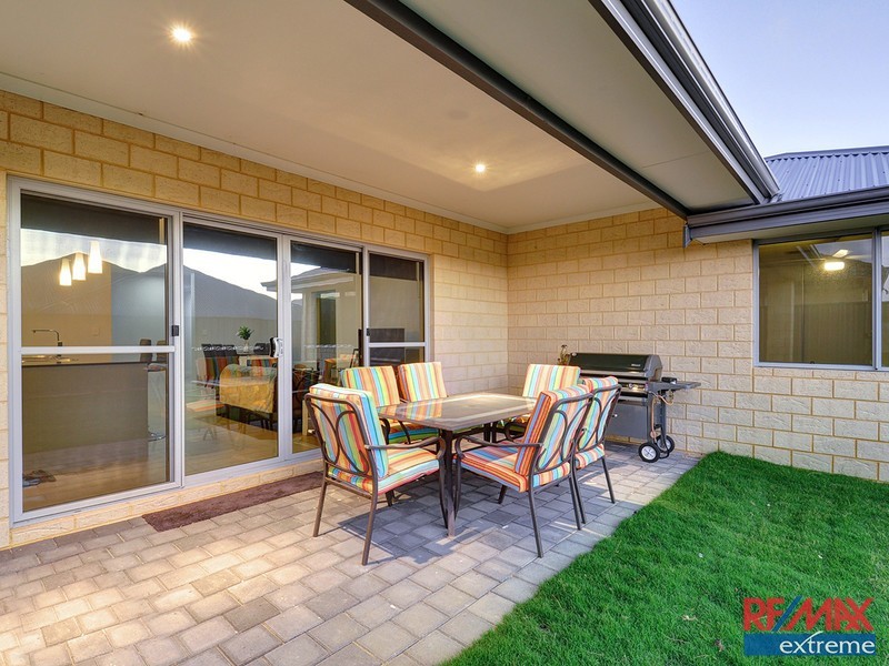 10 Basedow Chase, Banksia Grove WA 6031