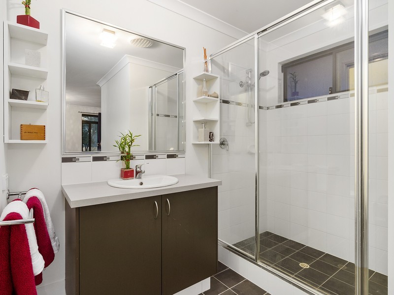 6 Boldwood Road, Banksia Grove WA 6031