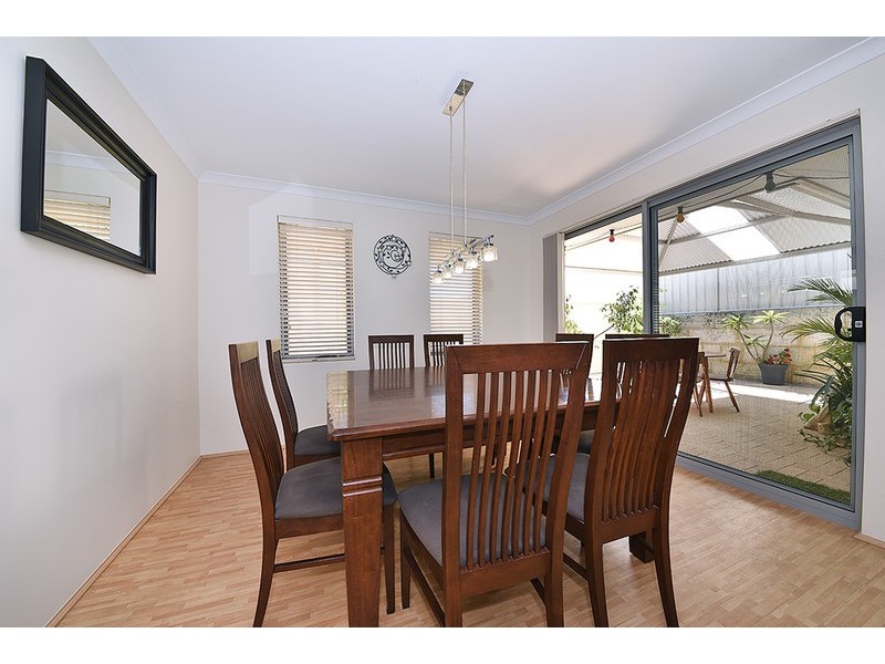 37 Rosinski Circle, Tapping WA 6065