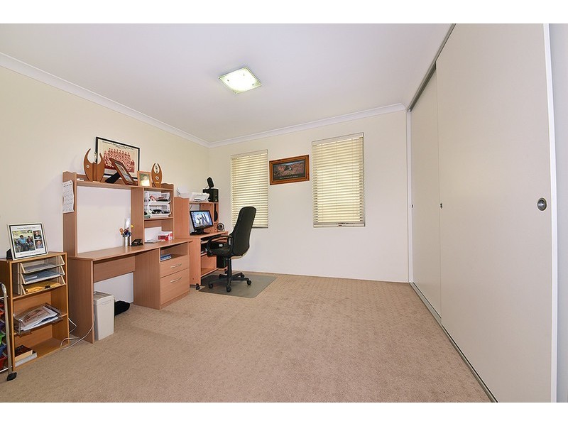 37 Rosinski Circle, Tapping WA 6065