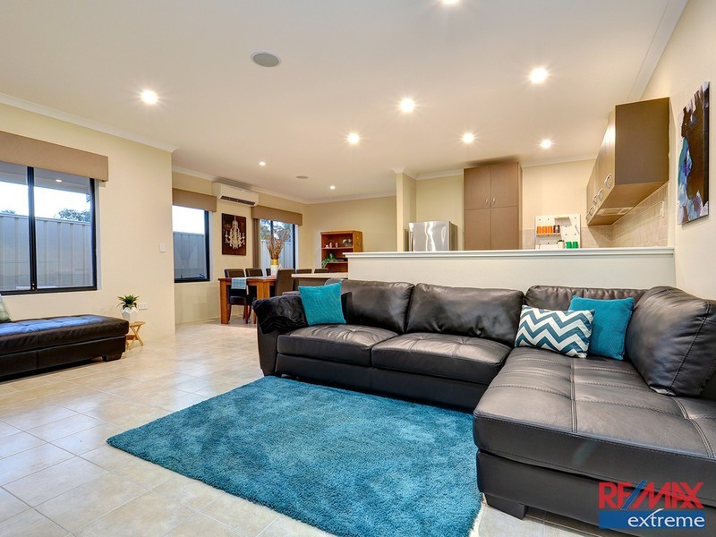 32 Castroreale Boulevard, Sinagra WA 6065