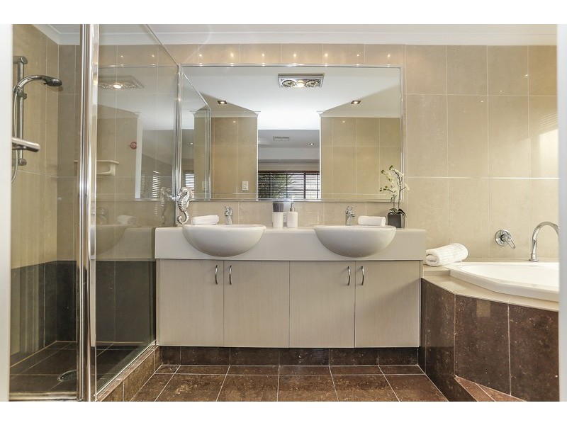 9 Strauss Boulevard, Tapping WA 6065