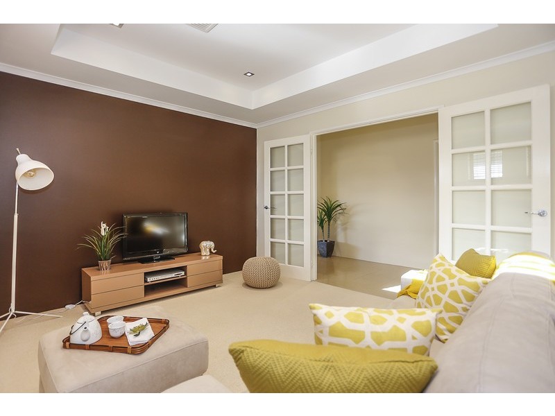 9 Strauss Boulevard, Tapping WA 6065