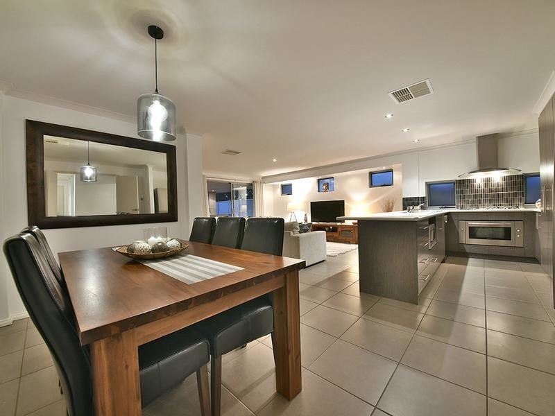 14 Chesstree Avenue, Alkimos WA 6038
