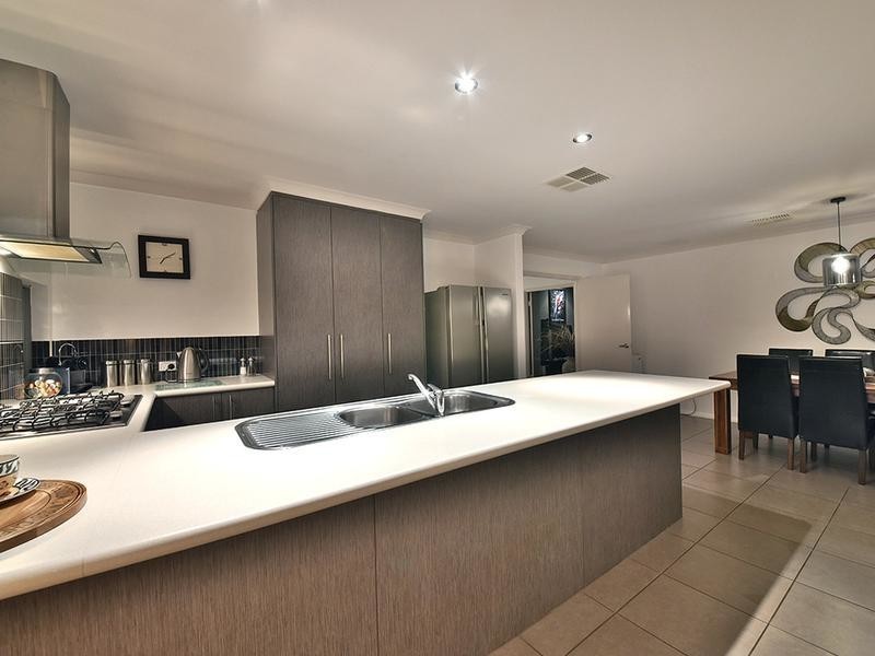 14 Chesstree Avenue, Alkimos WA 6038