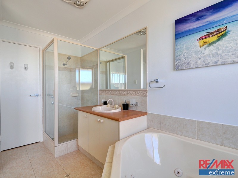 96 Manchester Drive, Hocking WA 6065