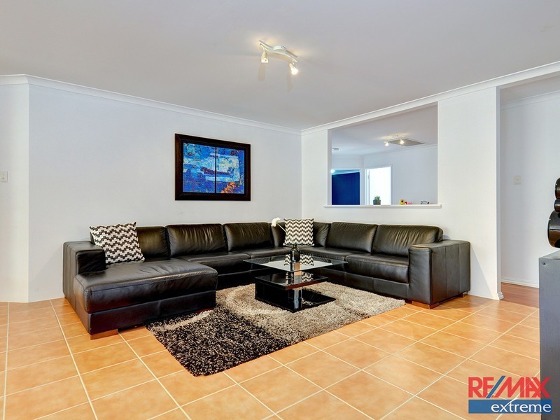 96 Manchester Drive, Hocking WA 6065