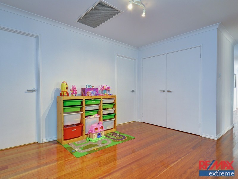 96 Manchester Drive, Hocking WA 6065