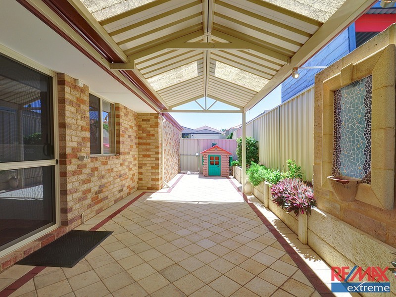 96 Manchester Drive, Hocking WA 6065