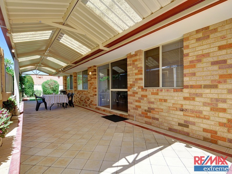 96 Manchester Drive, Hocking WA 6065