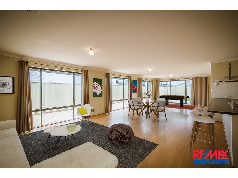 127 Shiraz Boulevard, Pearsall WA 6065